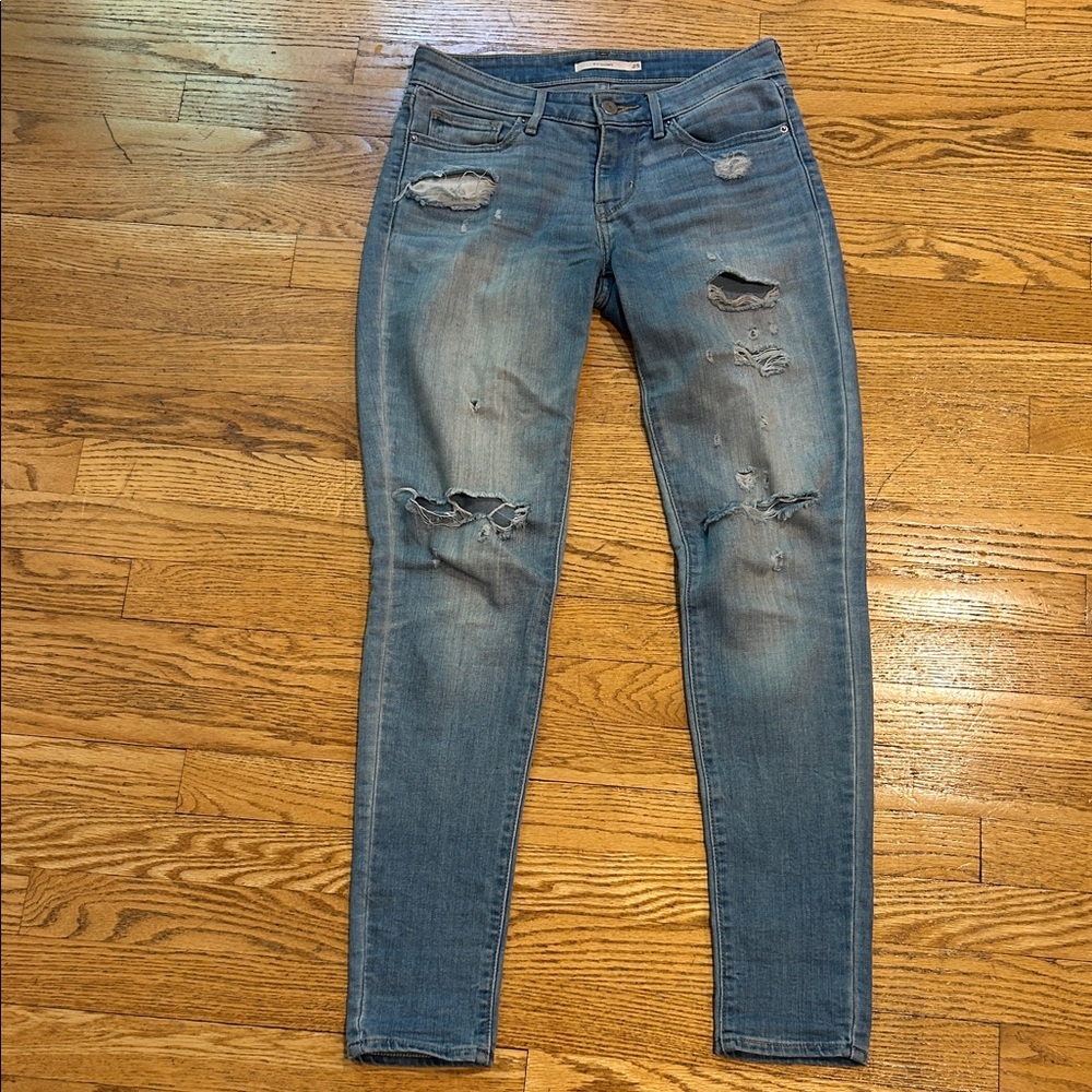 Levi’s Distressed Jeans